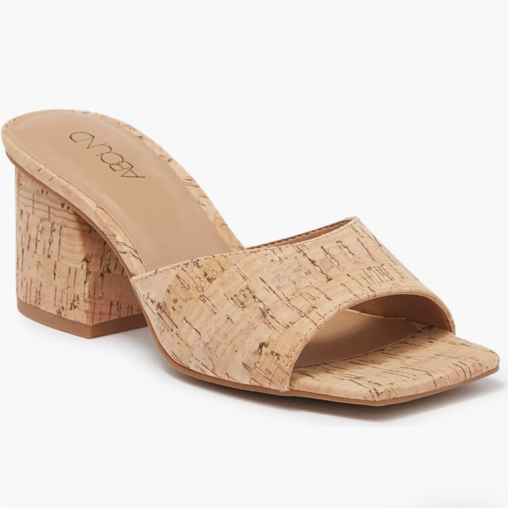 NWOT ABOUND Tan Cork Slip On Heel Sandals